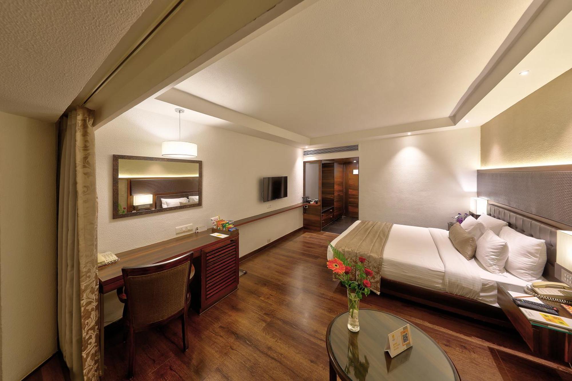 The Central Park Pune Exterior foto