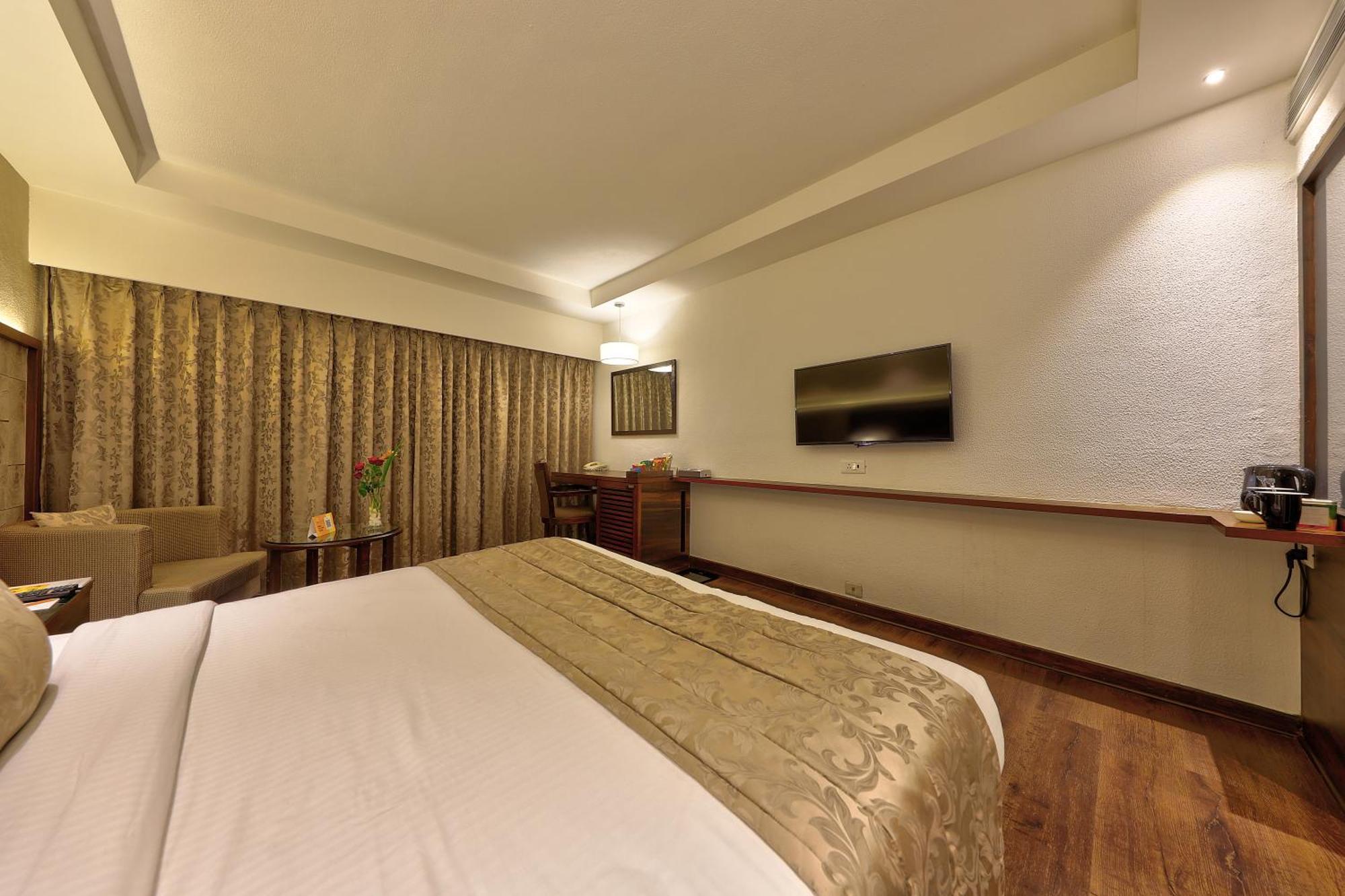 The Central Park Pune Exterior foto