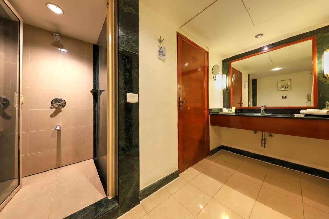 The Central Park Pune Exterior foto