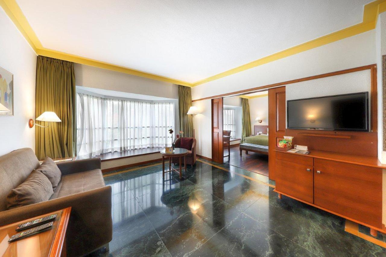 The Central Park Pune Exterior foto