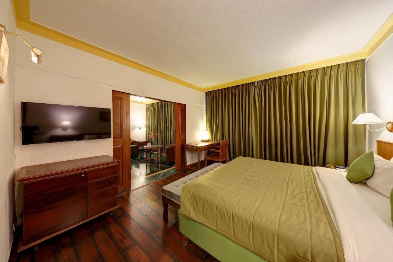 The Central Park Pune Exterior foto