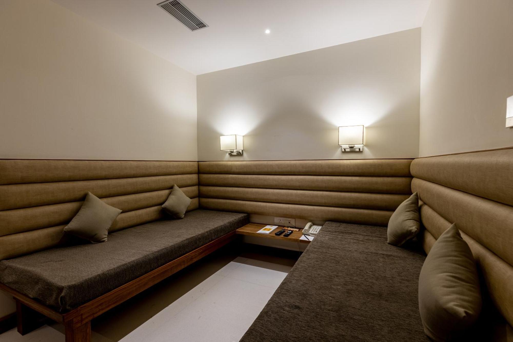 The Central Park Pune Exterior foto