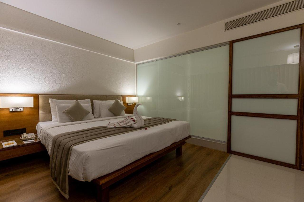 The Central Park Pune Exterior foto