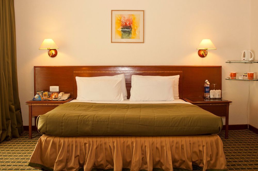 The Central Park Pune Exterior foto