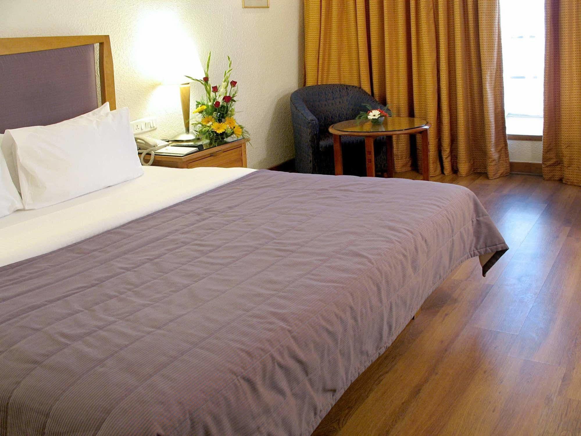 The Central Park Pune Exterior foto