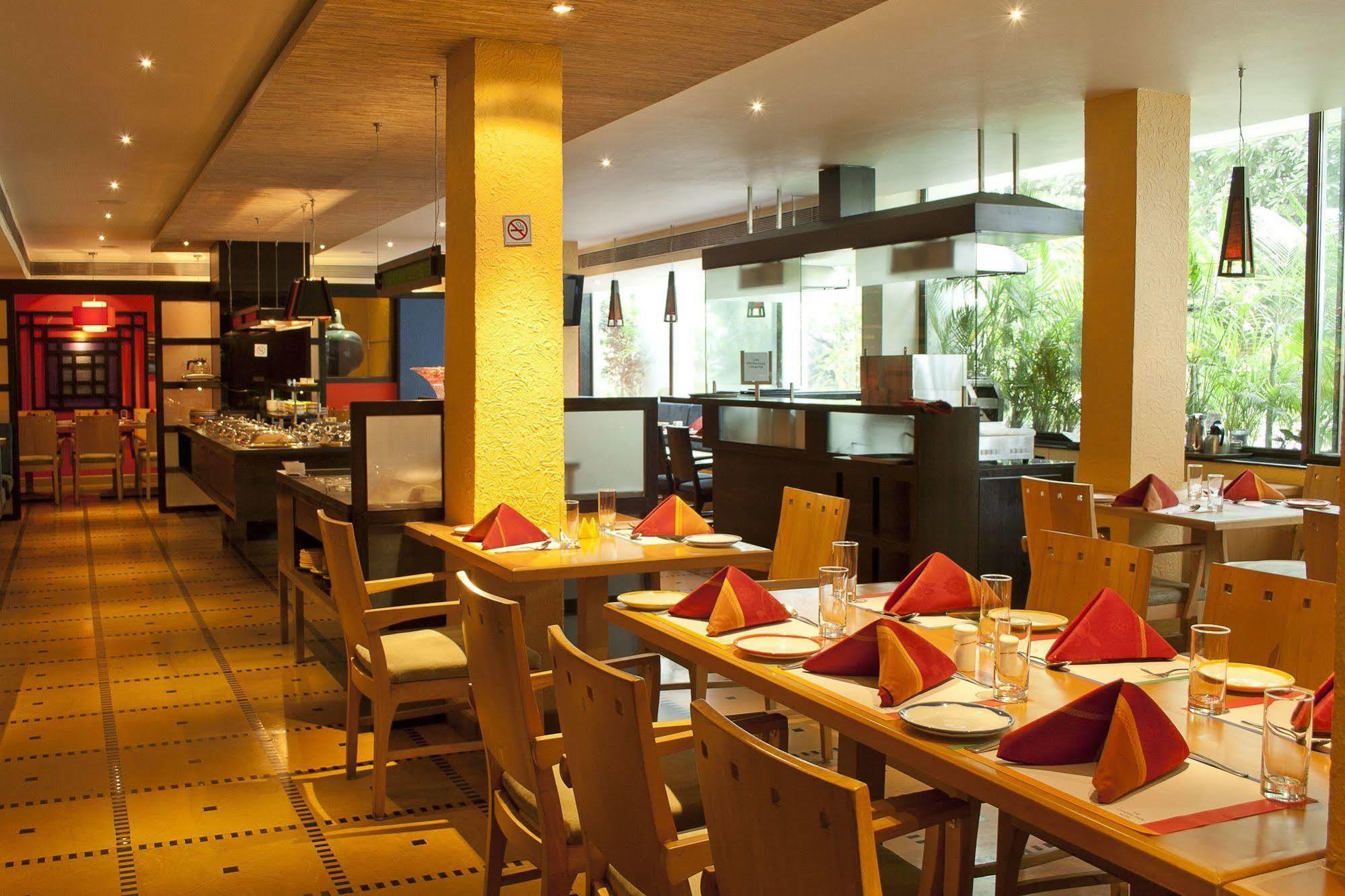The Central Park Pune Exterior foto